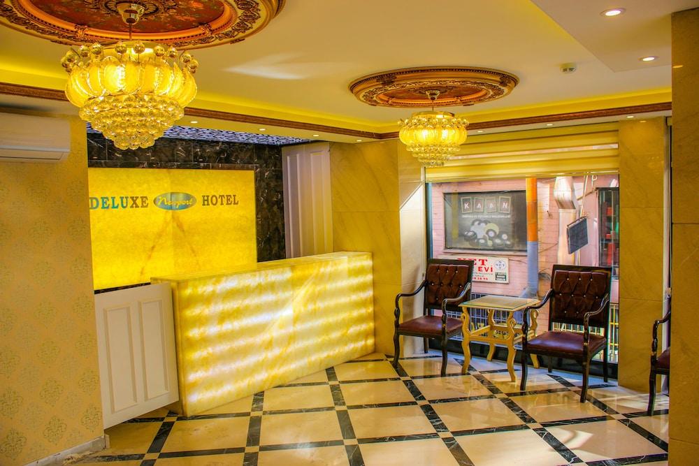 Hotel Deluxe Newport